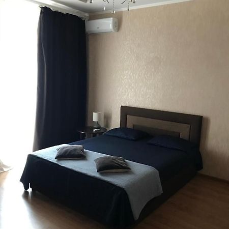 Rent Apartment In The Center Of Černihiv Esterno foto