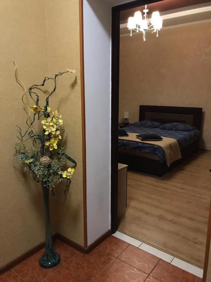 Rent Apartment In The Center Of Černihiv Esterno foto