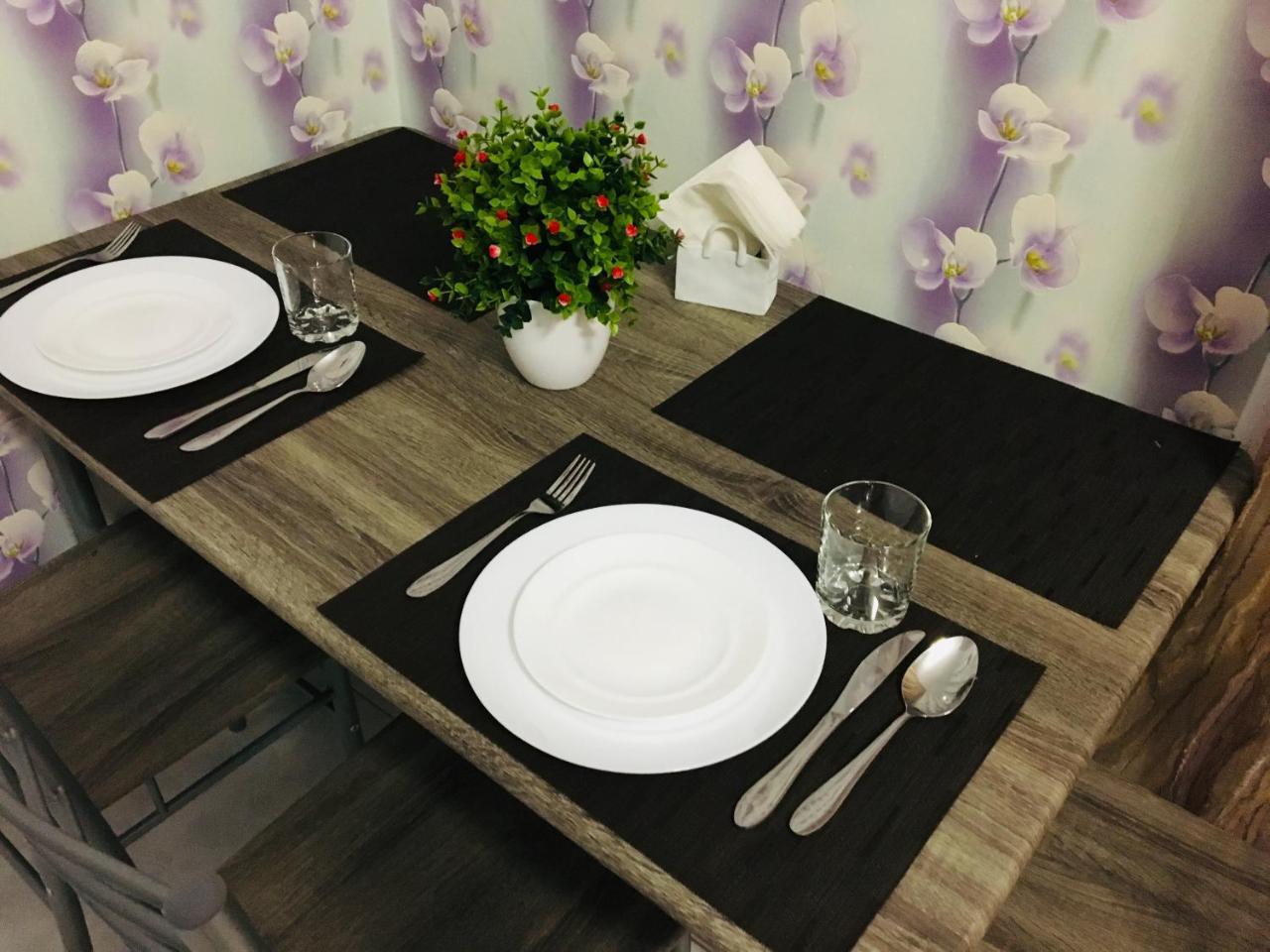 Rent Apartment In The Center Of Černihiv Esterno foto
