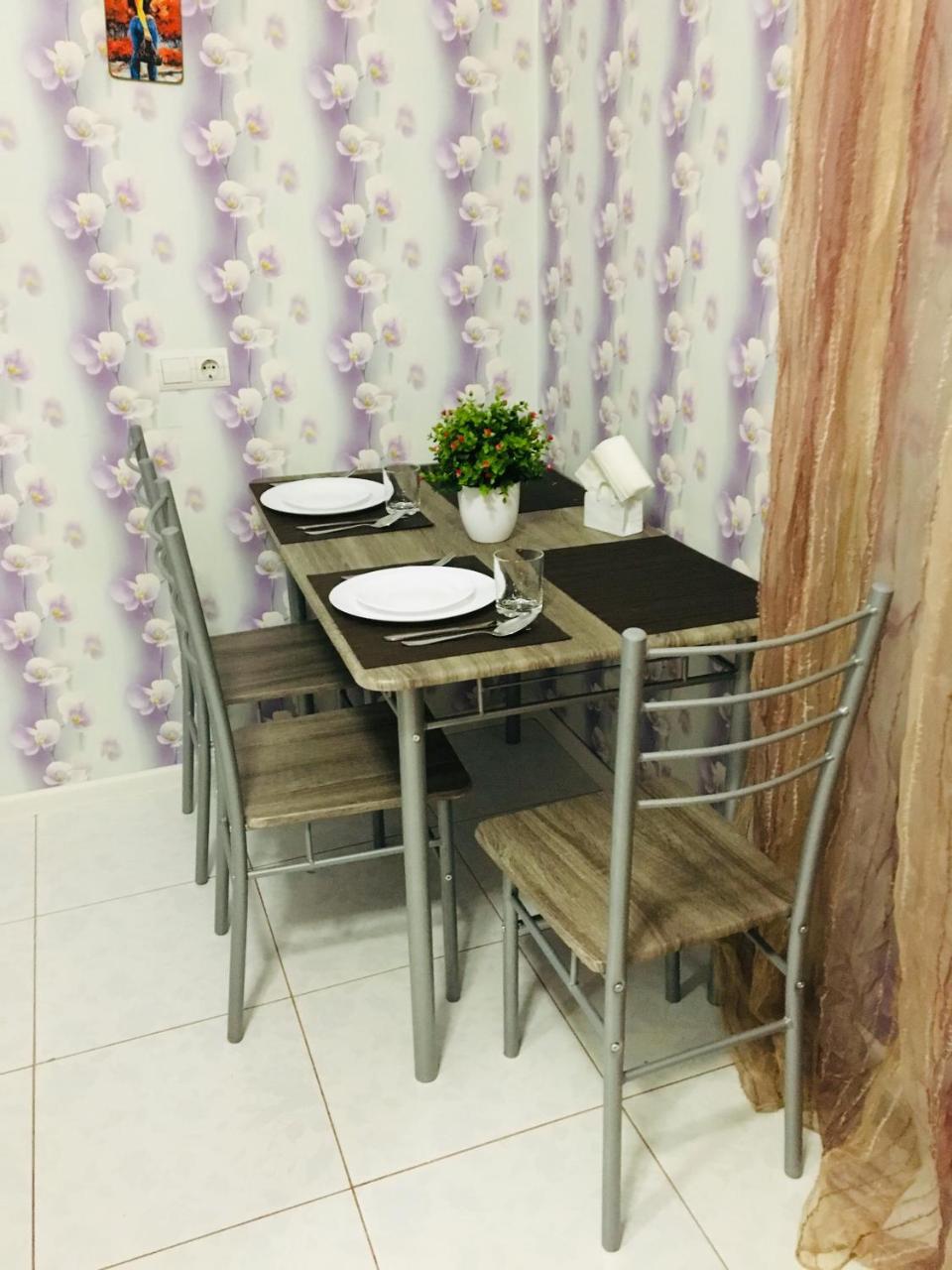 Rent Apartment In The Center Of Černihiv Esterno foto
