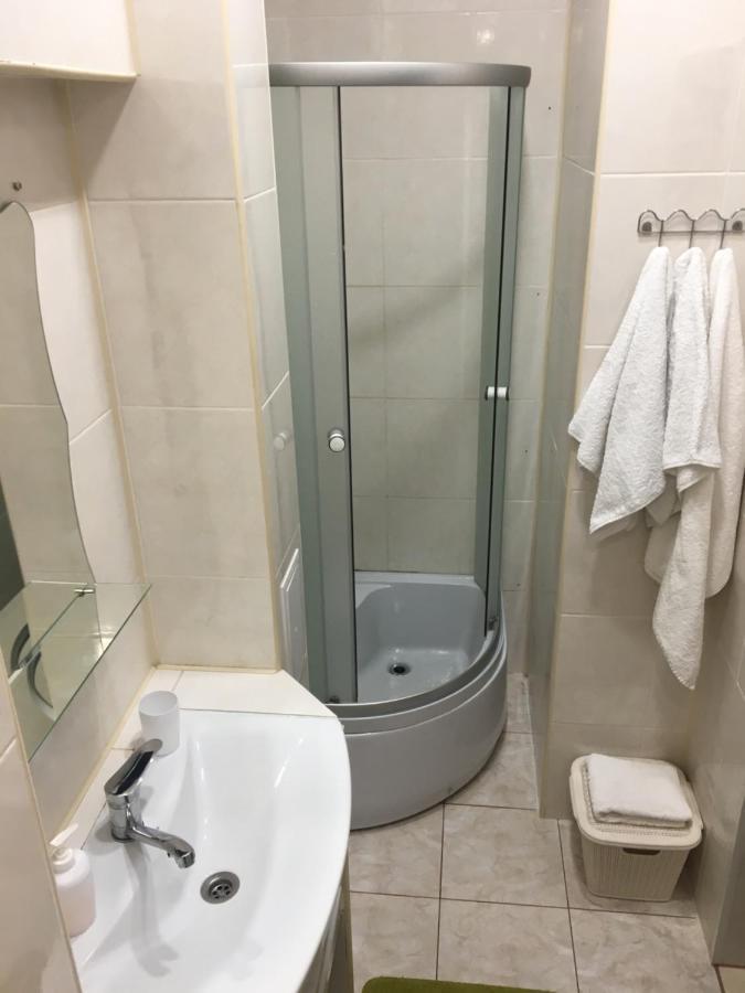 Rent Apartment In The Center Of Černihiv Esterno foto