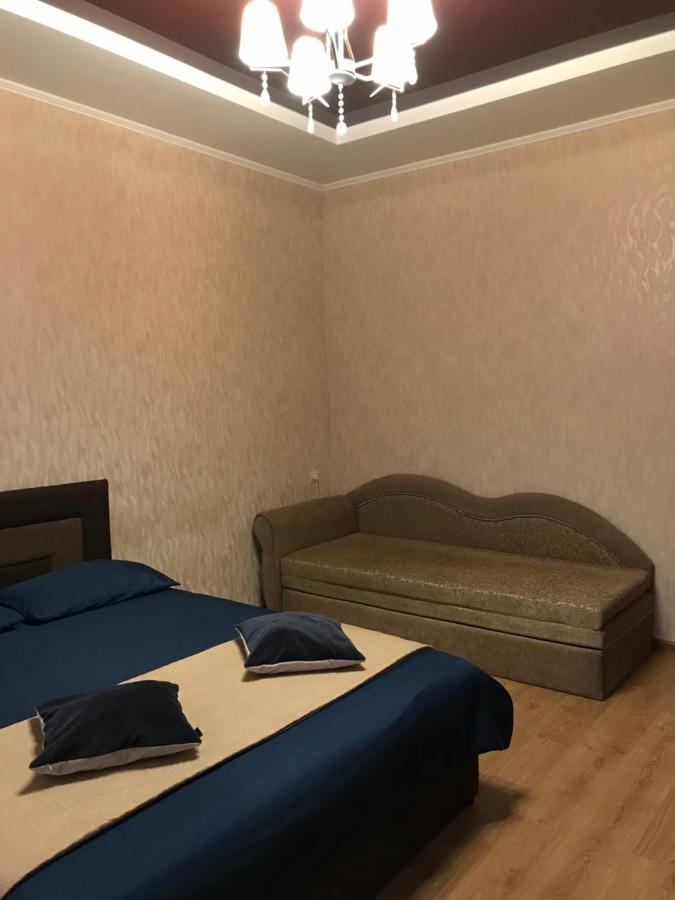 Rent Apartment In The Center Of Černihiv Esterno foto